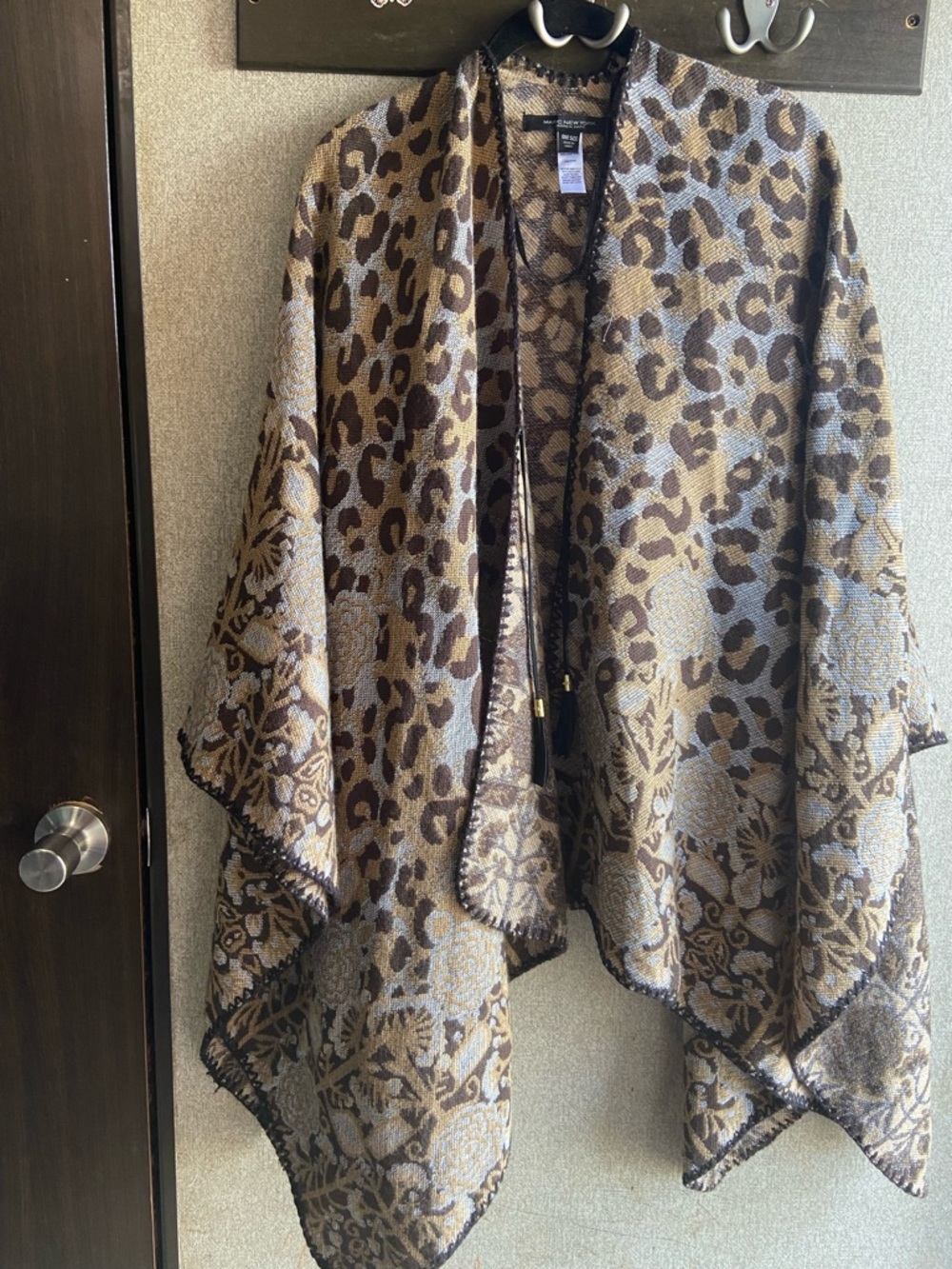 Poncho blanket shawl leaopard print brown tones one size indie sleeze boho